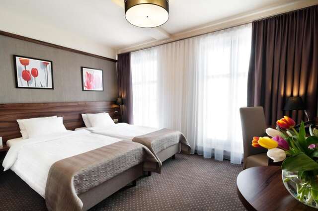 Отель Golden Tulip Krakow City Center Краков-37